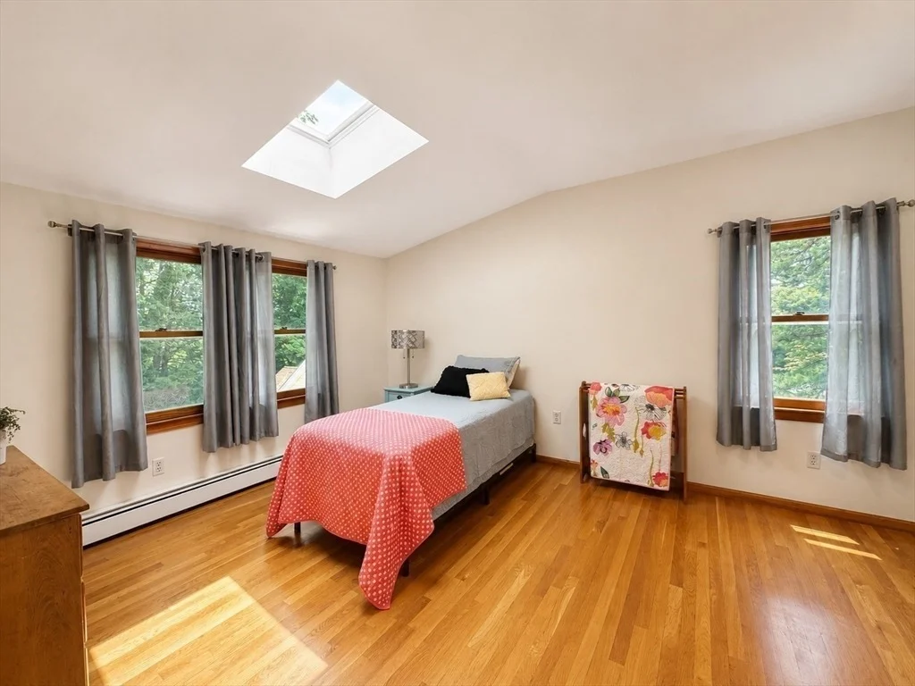 Photo of 32 Crestview Drive