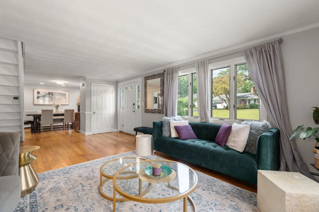 Photo of 7 Lamphere Cir