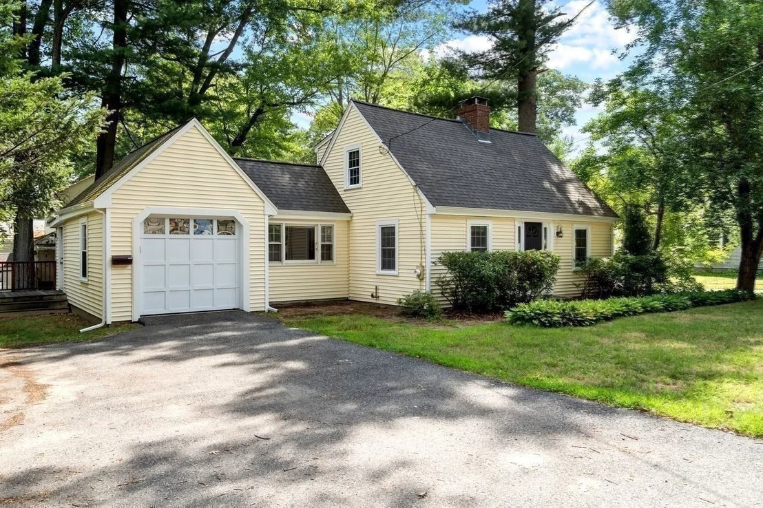 Photo of 197 Speen Street