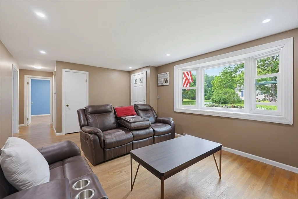 Photo of 304 Primrose Hill Rd