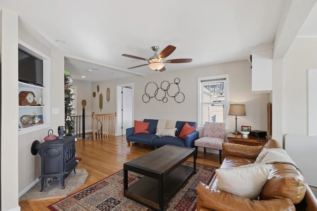 Photo of 411B Lake Avenue