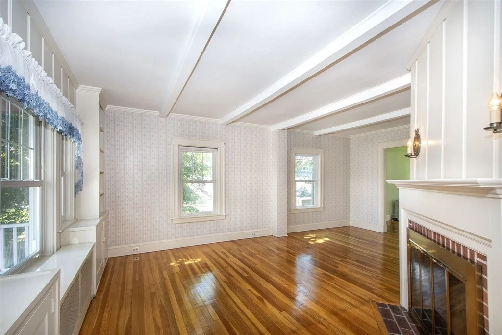 Photo of 10 Elmlawn Rd