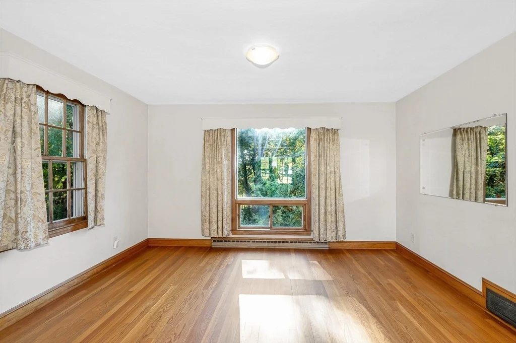 Photo of 342 Old Marsh Hill Rd