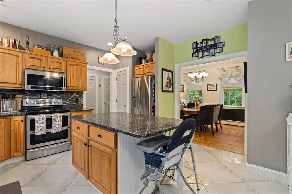 Photo of 566 Mendon Rd