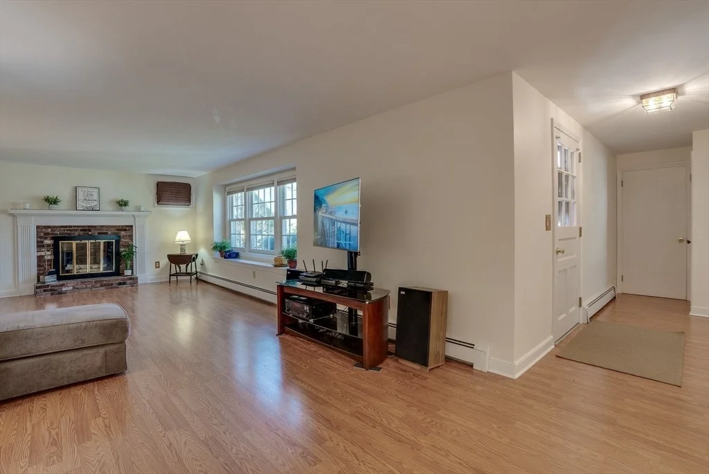 Photo of 56 Chase Rd