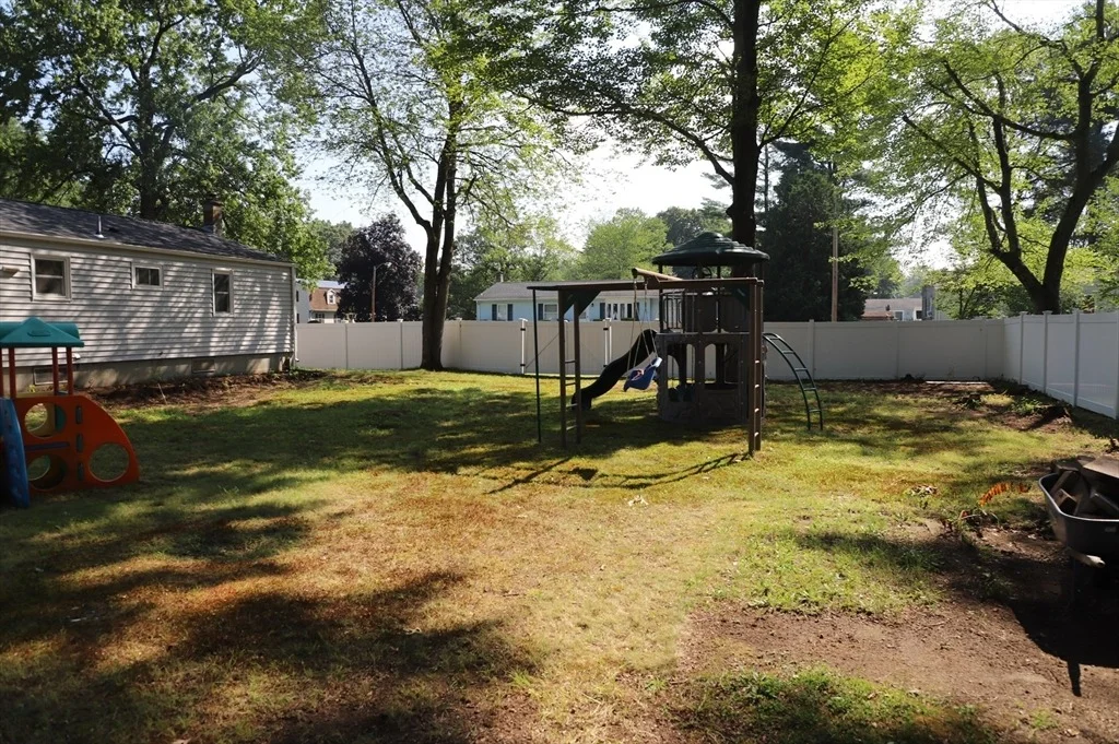Photo of 335 Peekskill Ave.