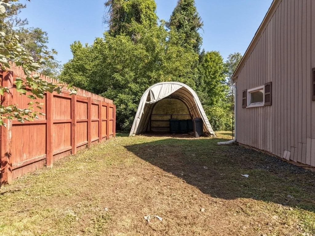 Photo of 3 Maplelawn Dr