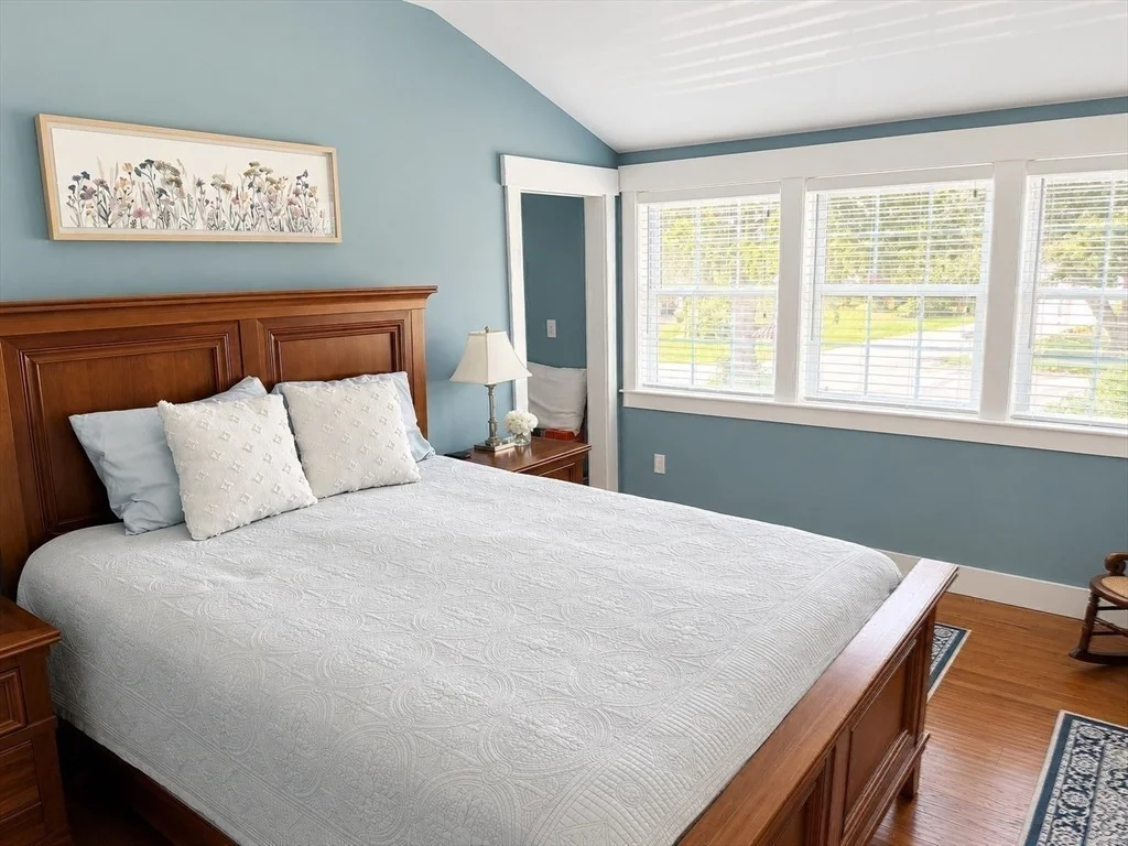 Photo of 100 Sutton Hill Rd