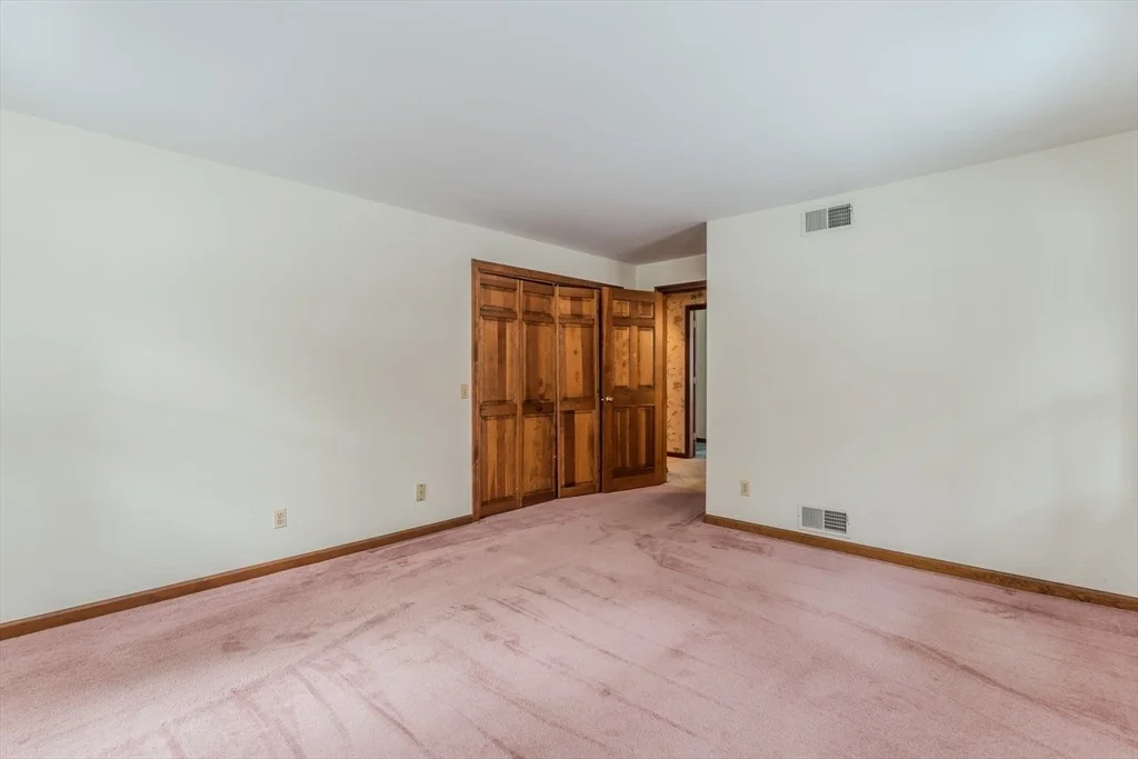 Photo of 63 Larkspur Dr