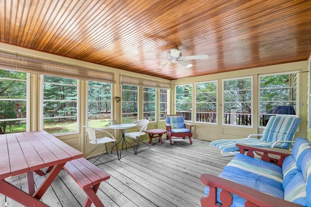 Photo of 16 Cottage Park