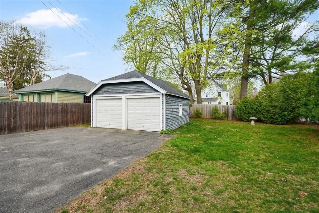 Photo of 227 Forest Park Ave