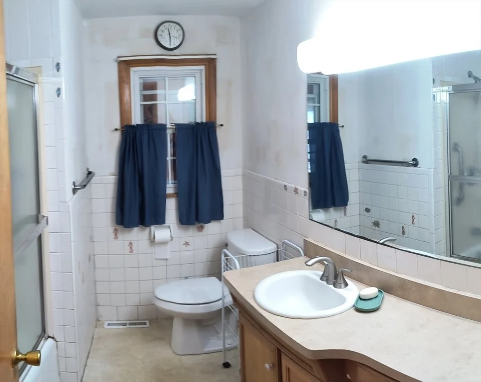 Photo of 243 Holyoke Rd