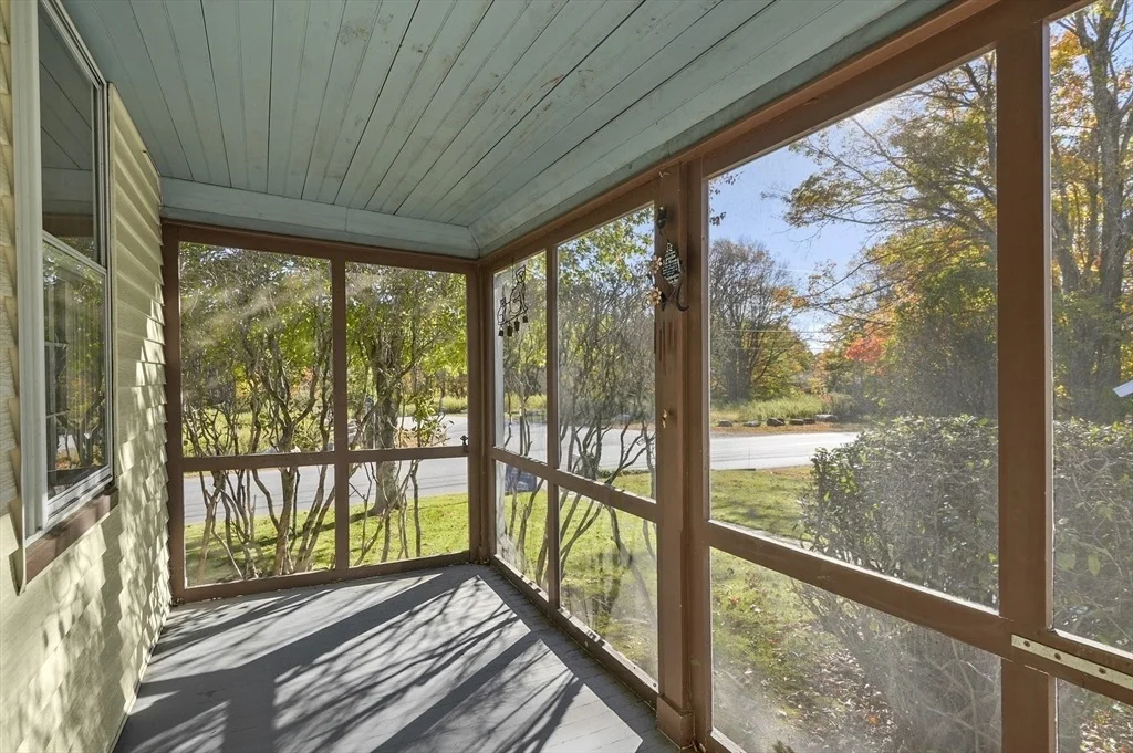 Photo of 216 Brookfield Rd