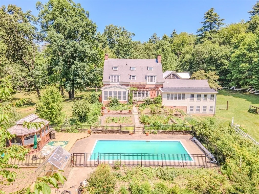 Photo of 237 Birnam Road