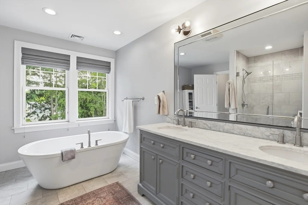 Photo of 7 Howe St