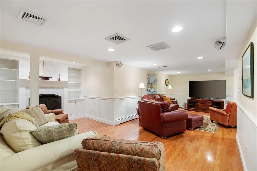 Photo of 35 Alden Rd