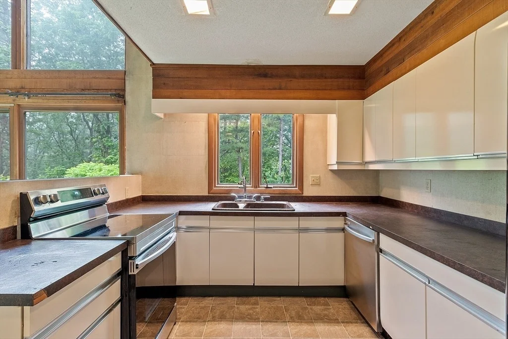 Photo of 12 Pine Hill Lane