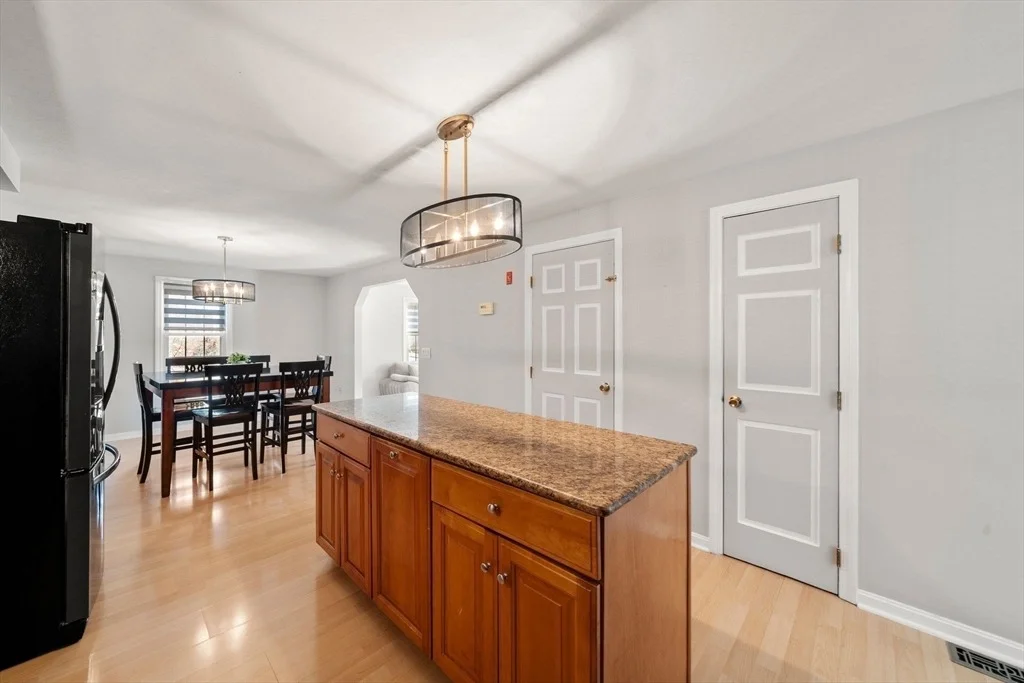 Photo of 35 Nelson Dr