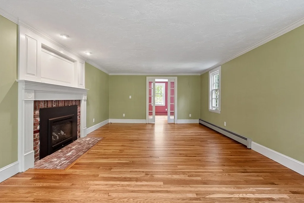 Photo of 159 West Bare Hill Rd
