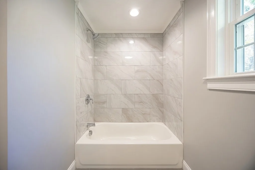 Photo of 4 Deerfield Road