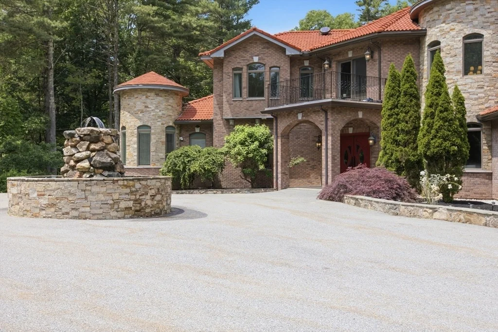 Photo of 8 Janice Ave