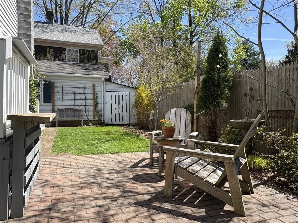Photo of 17 Fairview Ave