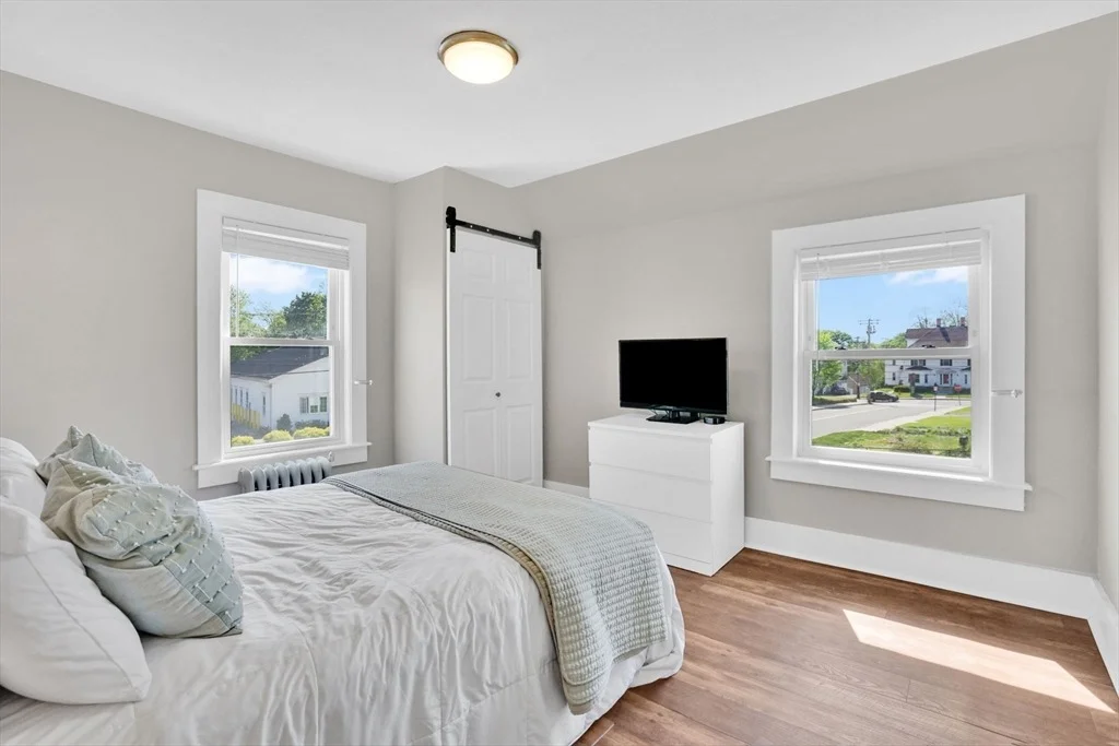 Photo of 7 Maple St