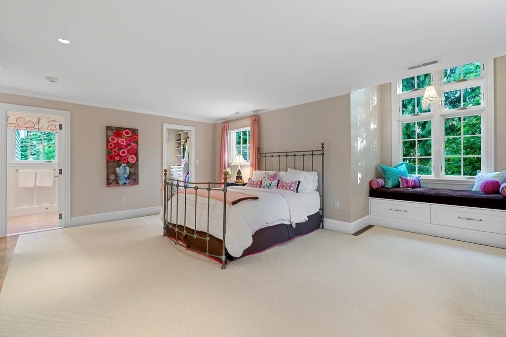 Photo of 14 Greylock Road