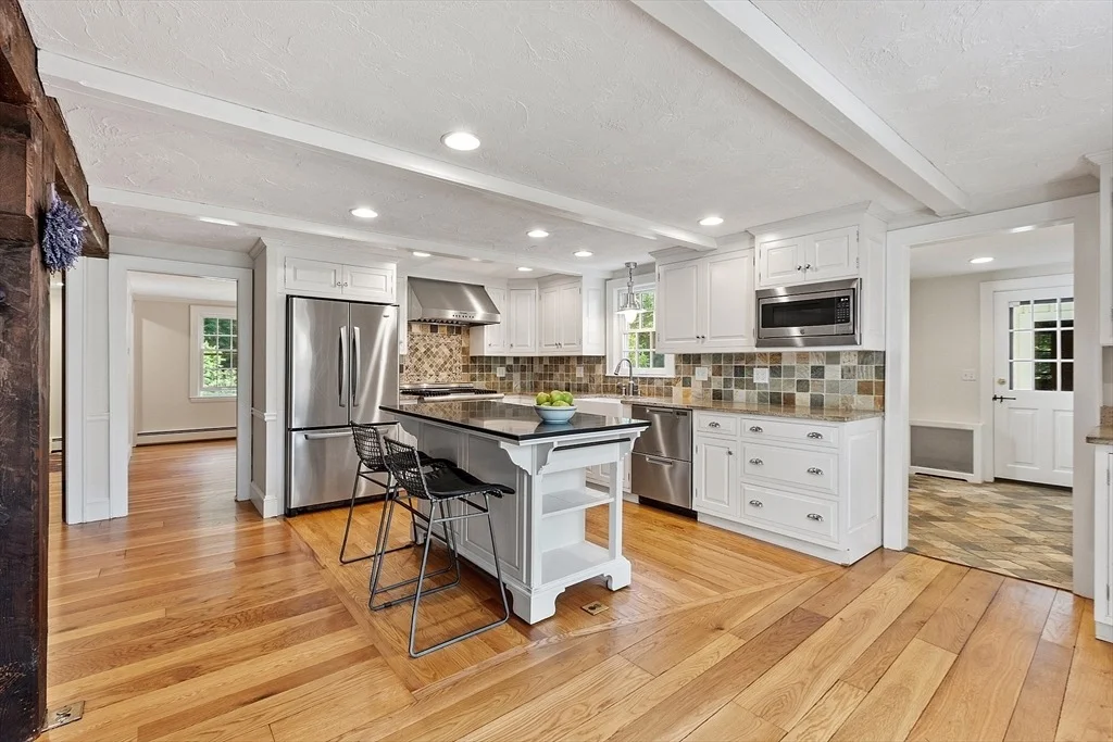 Photo of 159 West Bare Hill Rd