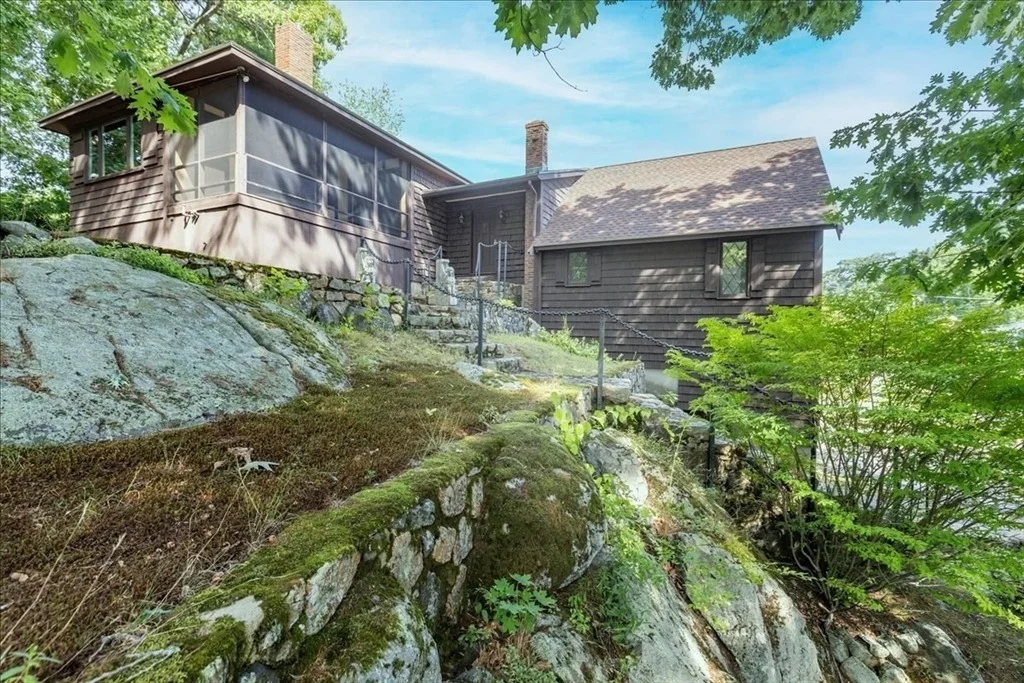 Photo of 43 Ledgewood Dr