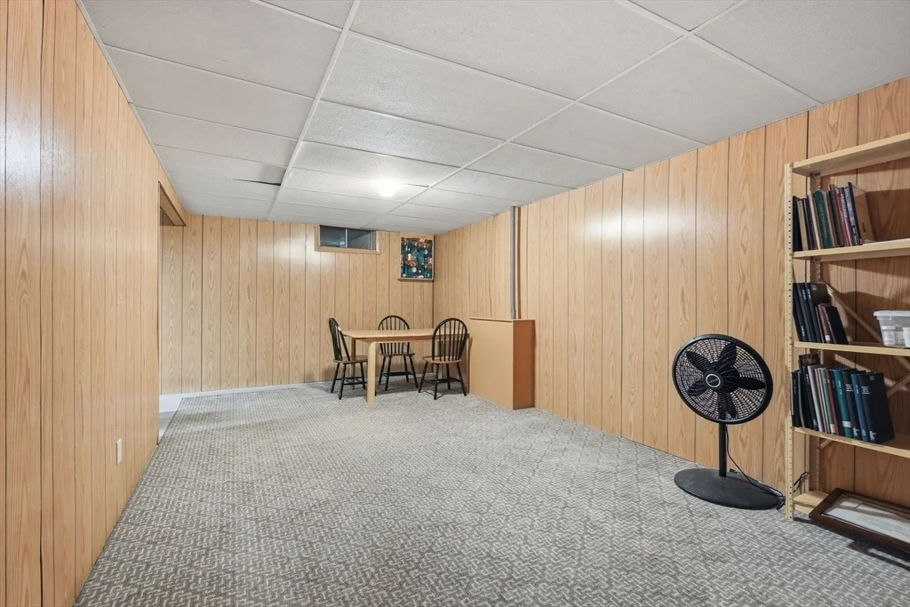 Photo of 87 Logtown Rd