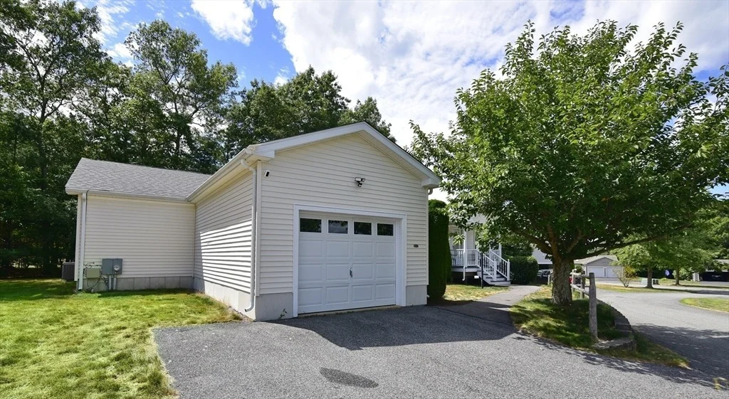 Photo of 1606 Fox Run