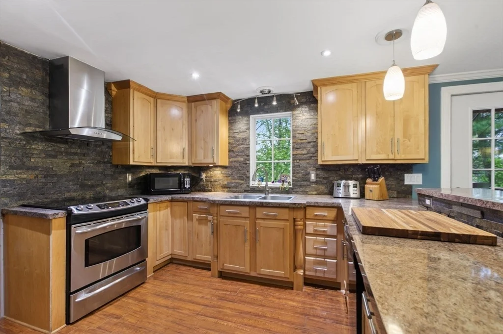 Photo of 48 Westview Rd