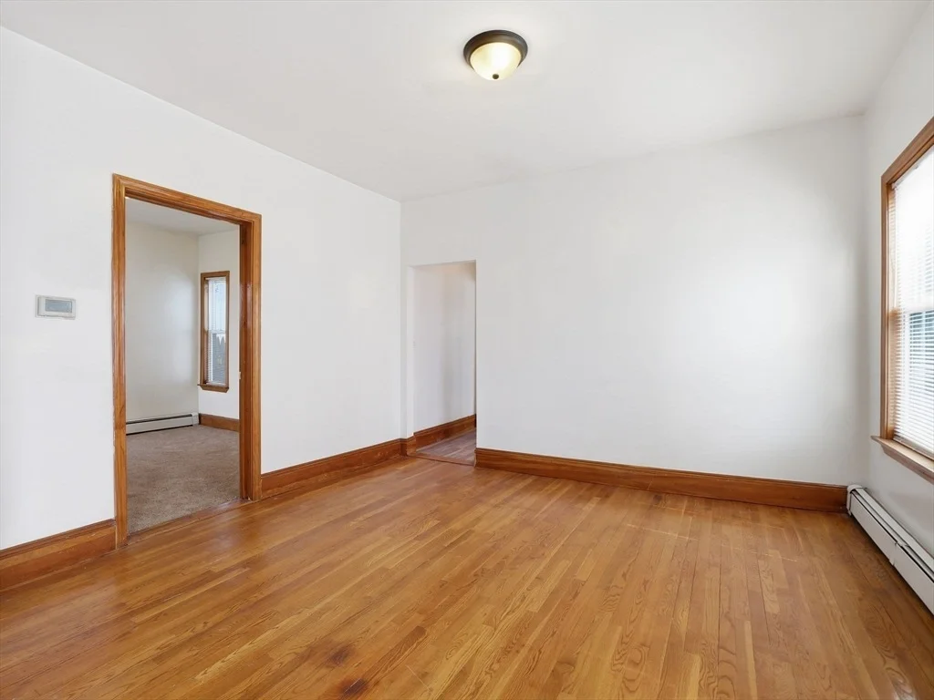 Photo of 10 Almont Ave