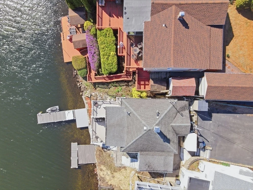Photo of 411B Lake Avenue
