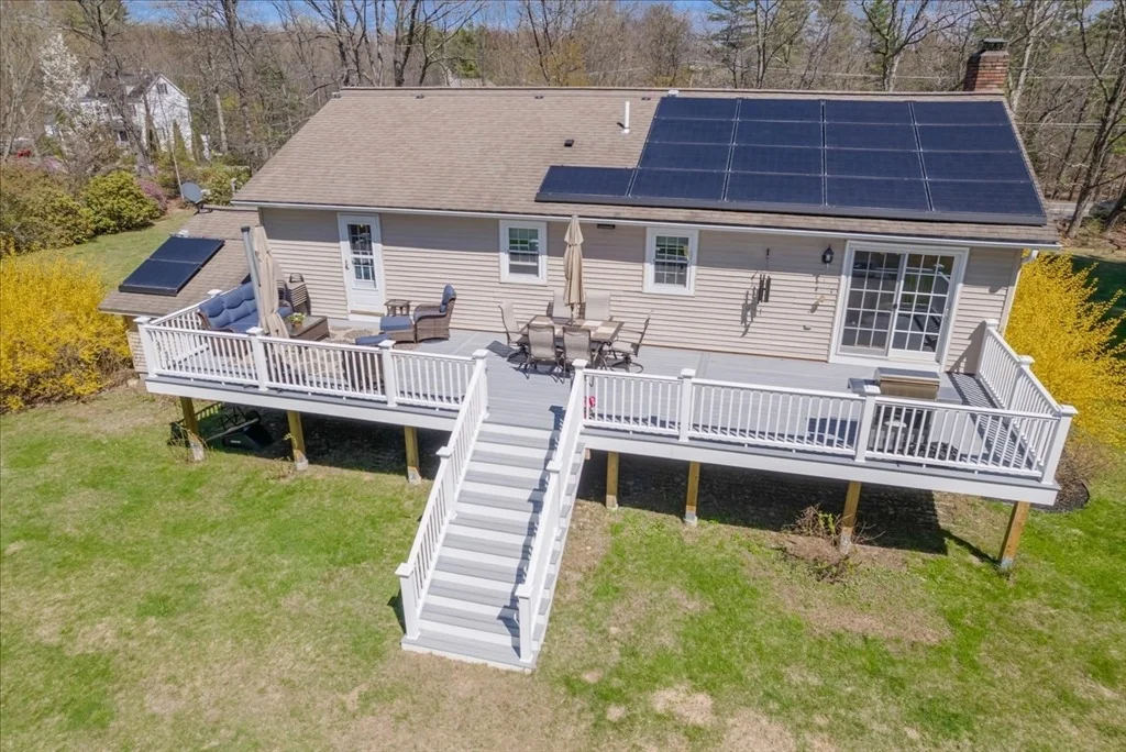 Photo of 138 Benjamin Rd