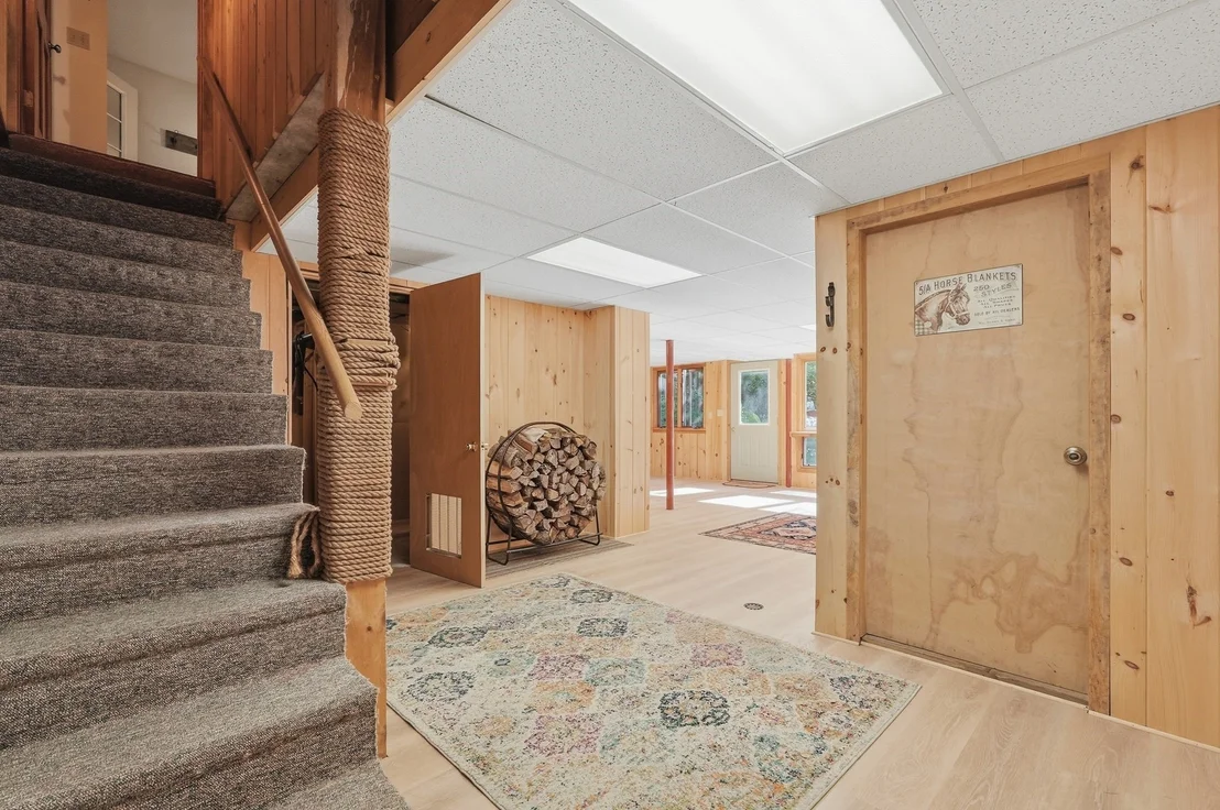 Photo of 488 White Rd