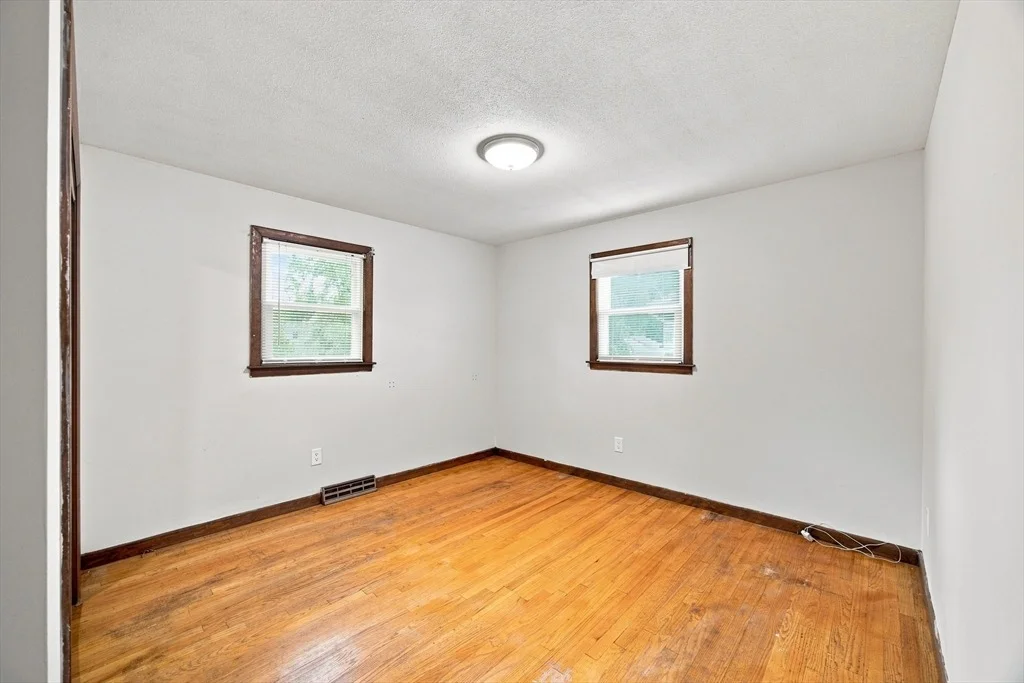 Photo of 115 Bemis Rd