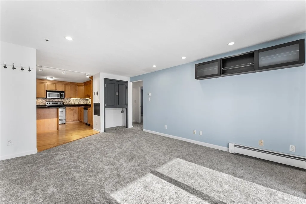 Photo of Unit K at 19 Pine St