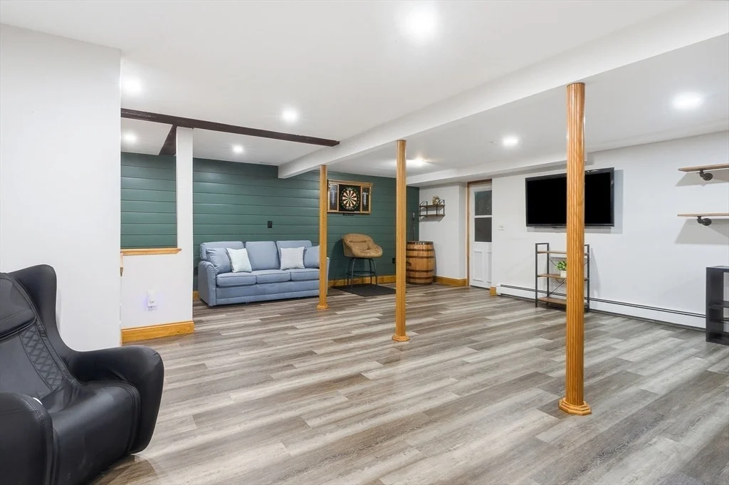 Photo of 649 Concord Rd