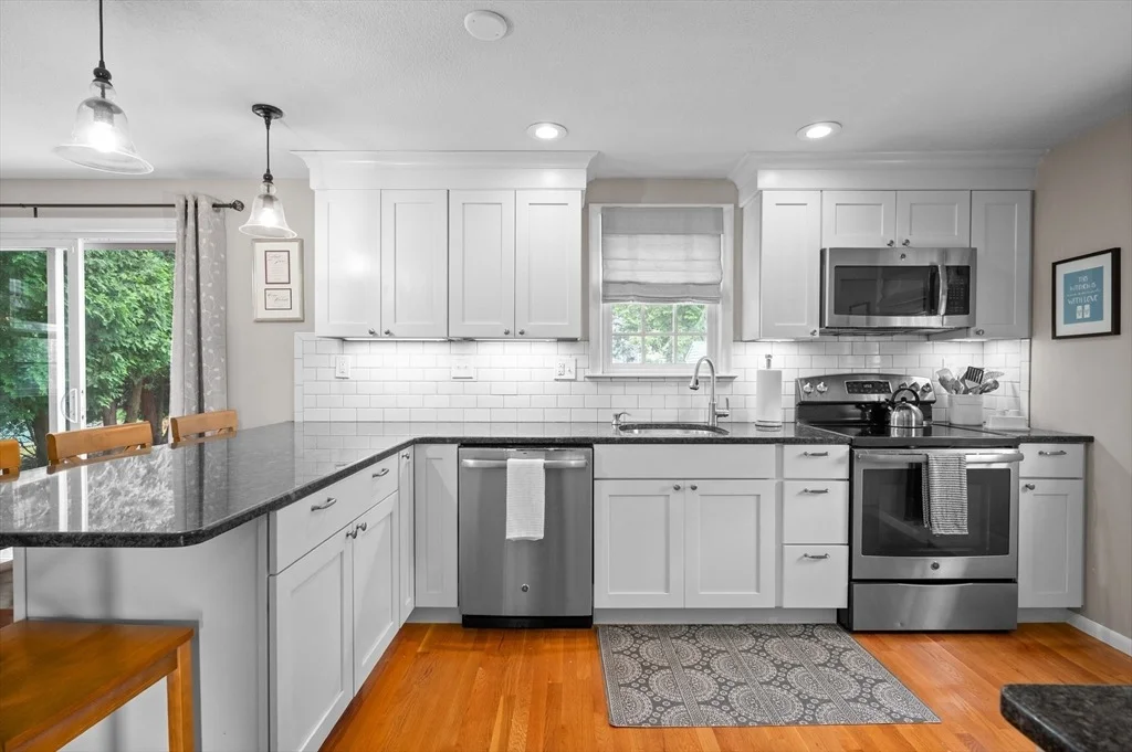 Photo of 67 Greenleaf Cir