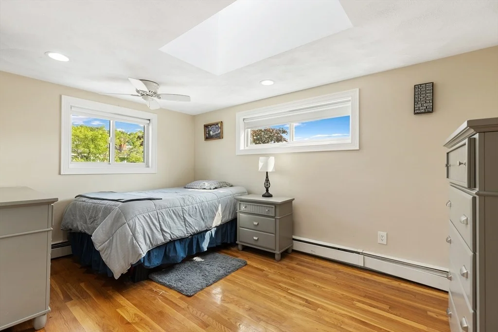 Photo of 10 Murdock Dr