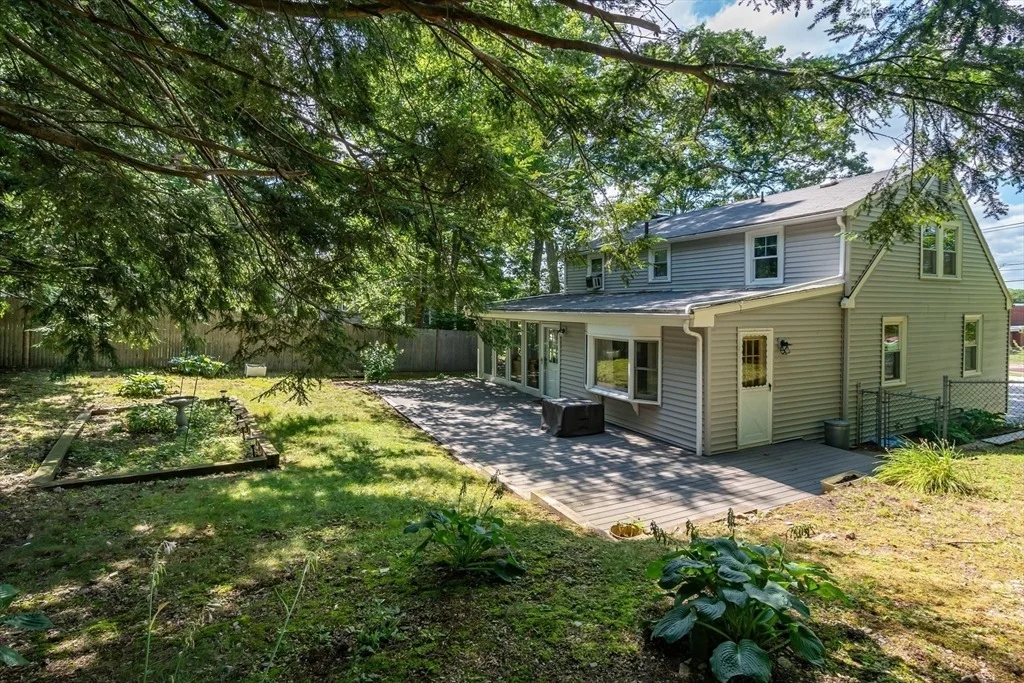 Photo of 163 Whiting Avenue