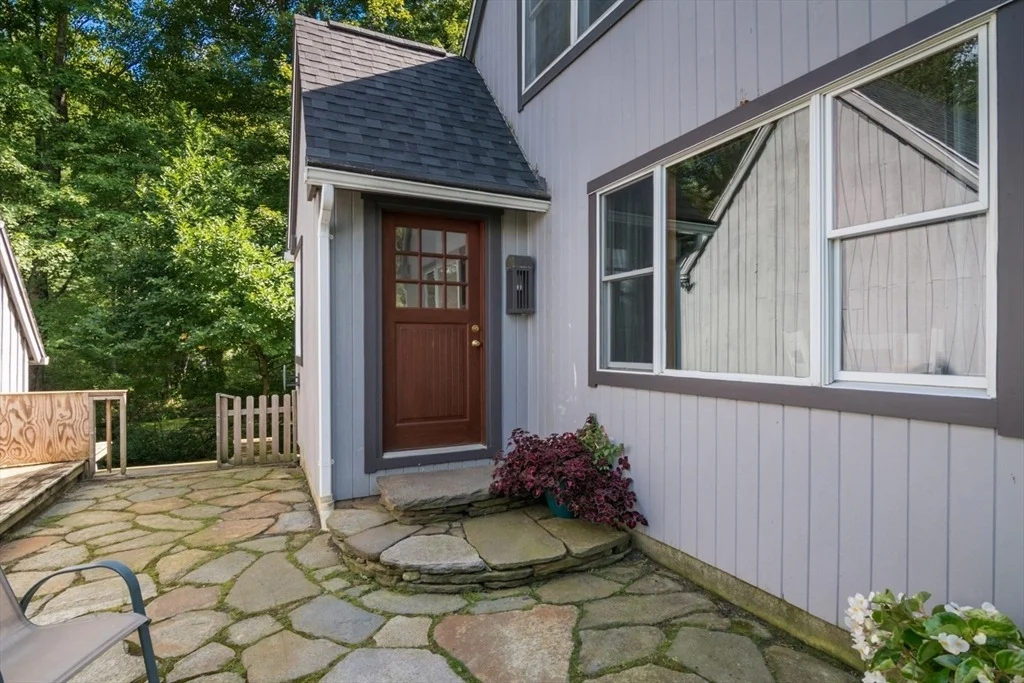 Photo of 97 Crossbrook Ave