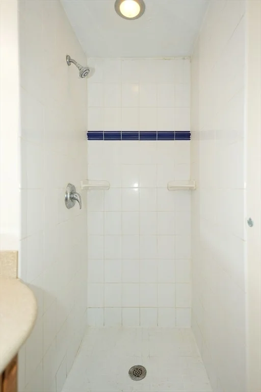 Photo of 560 Old Harvard