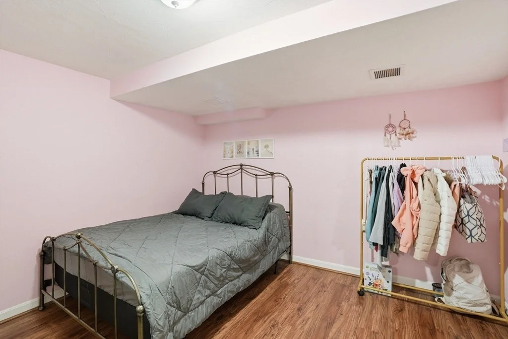 Photo of 943 Stonegate Lndg