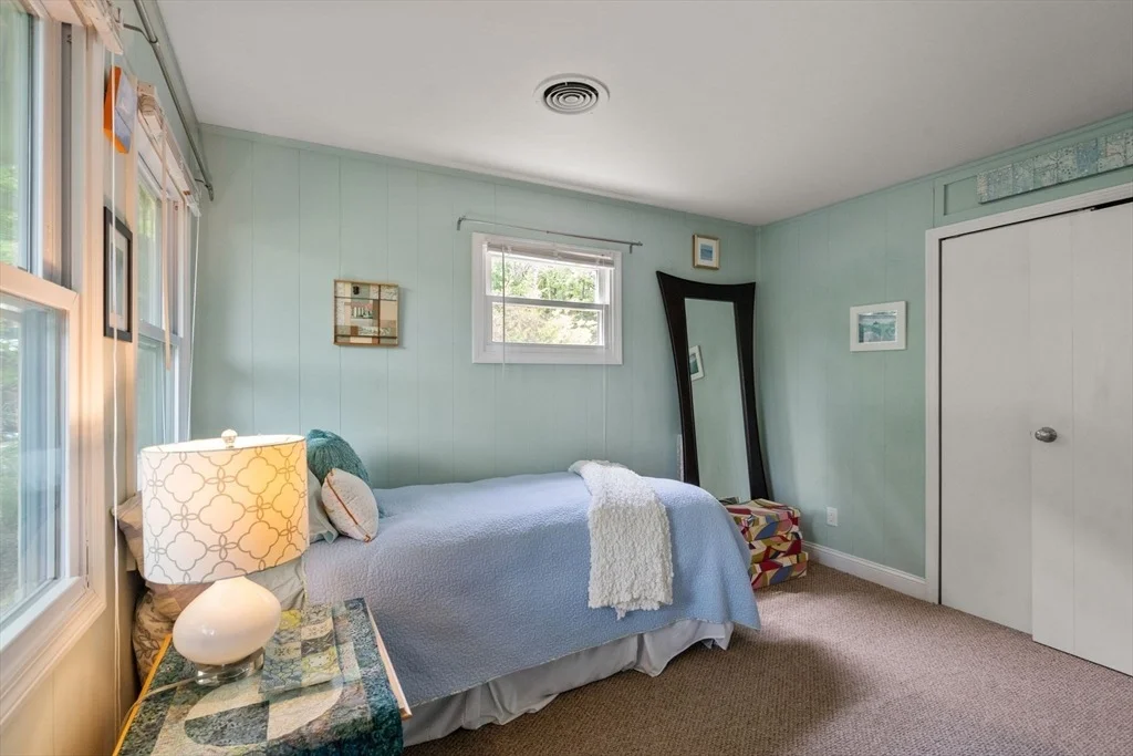 Photo of 16 Maybury Rd