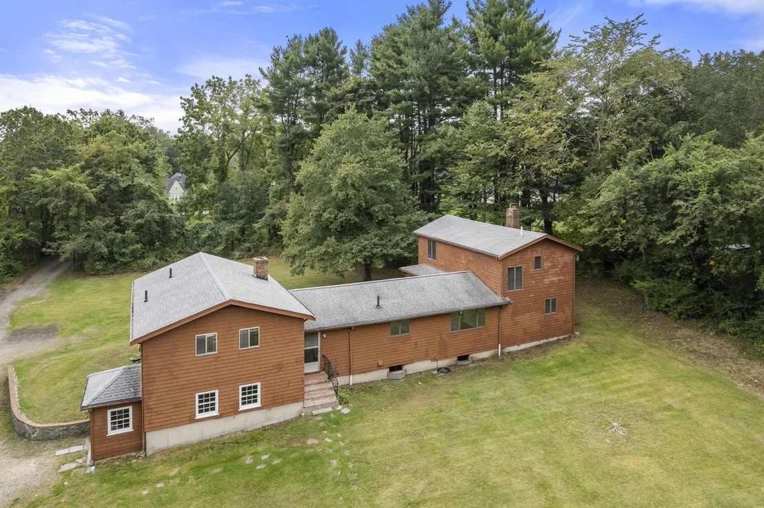 Photo of 444 Clapboardtree Street