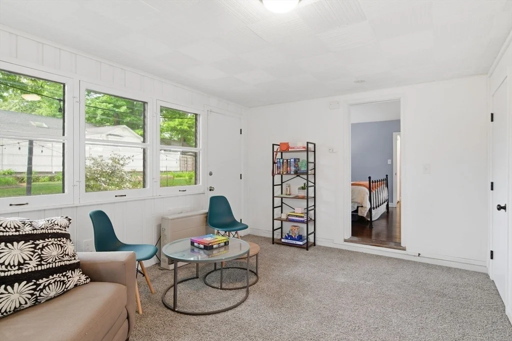 Photo of 620 Roosevelt Ave