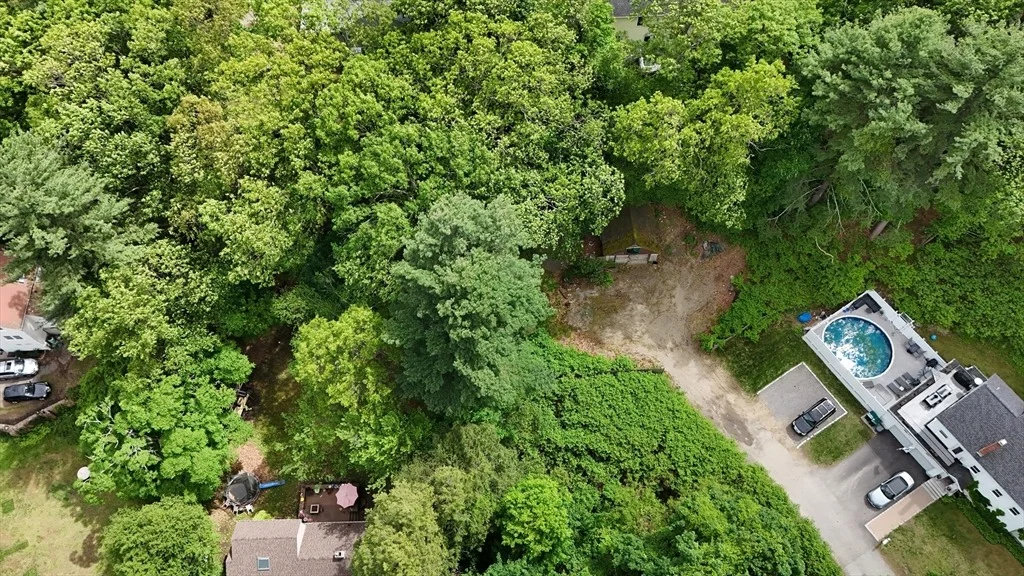 Photo of 4 Shore Rd